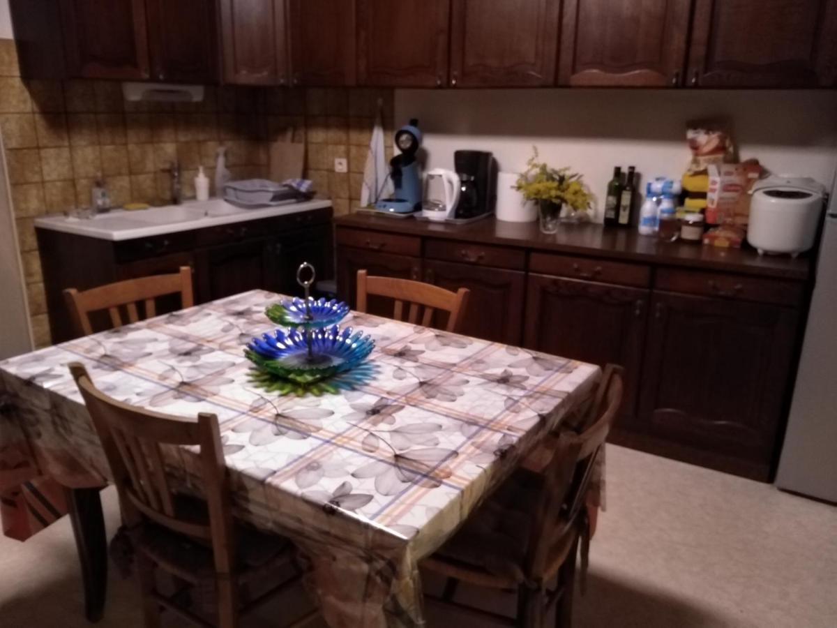 Maison Familiale Coteaux De La Vezere Voutezac Ngoại thất bức ảnh